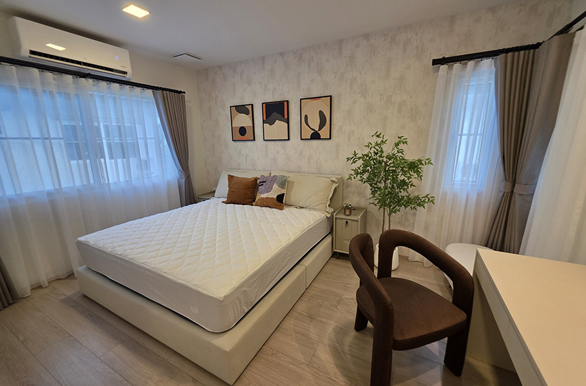 House with Shared Pool in Bangnatrad 